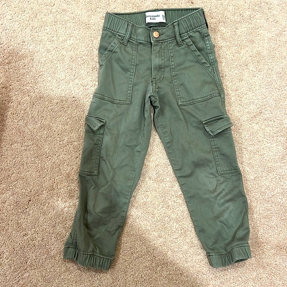 Abercrombie kids cargo pants